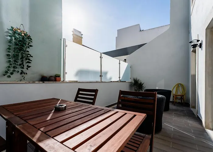 Διαμέρισμα Patio Da Baixa *